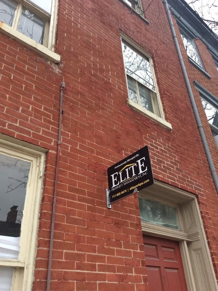 127 N Beaver St #4 - Photo 2 of 9