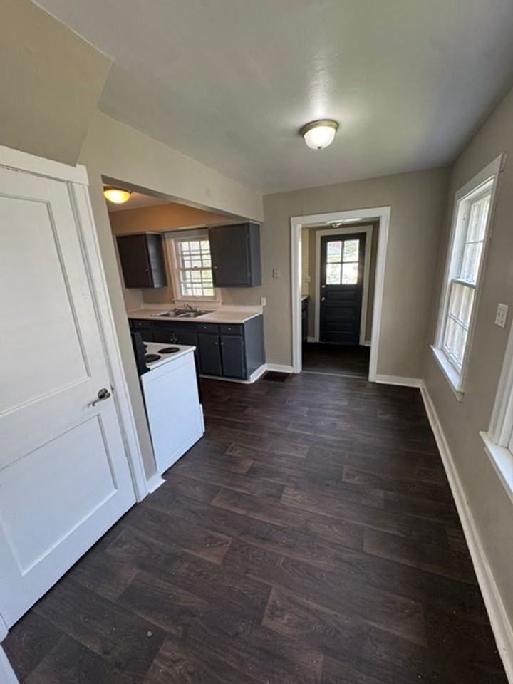 4506 Gaywood Dr - Photo 3 of 10