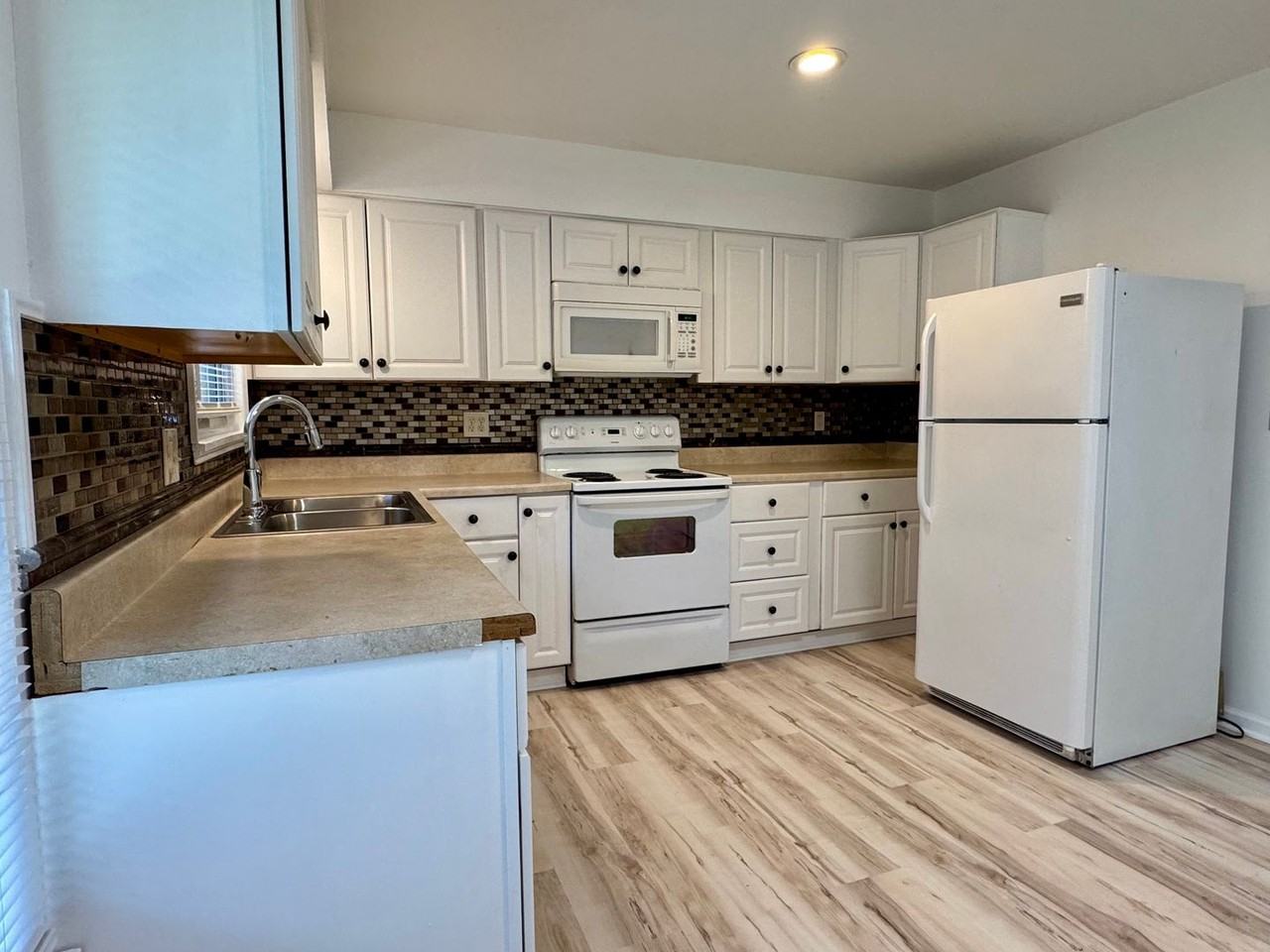 6617 Garnett Ct - Photo 7 of 16