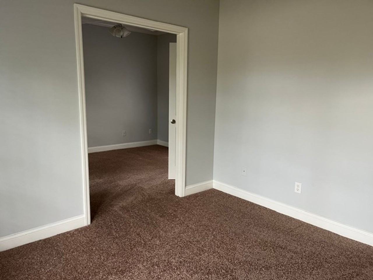 127 Chesapeake Ct - Photo 7 of 14