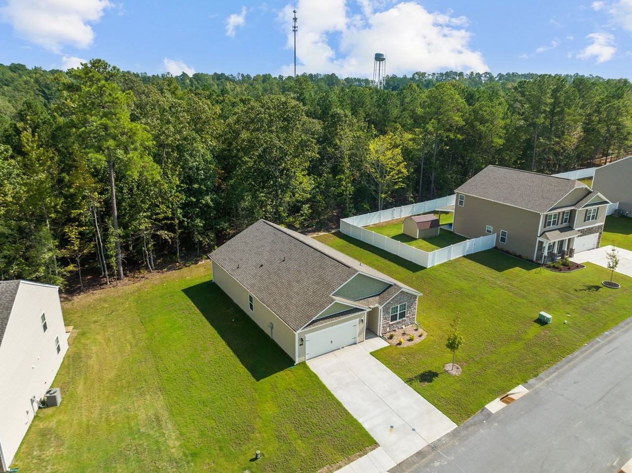 284 Robert Pl - Photo 2 of 38