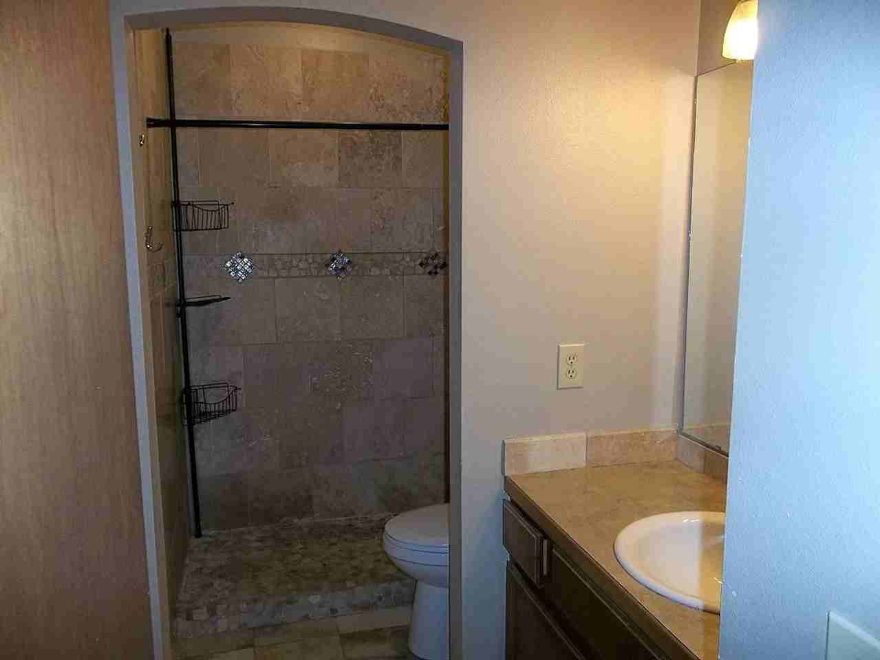 933 E Prospect Rd - Photo 7 of 8