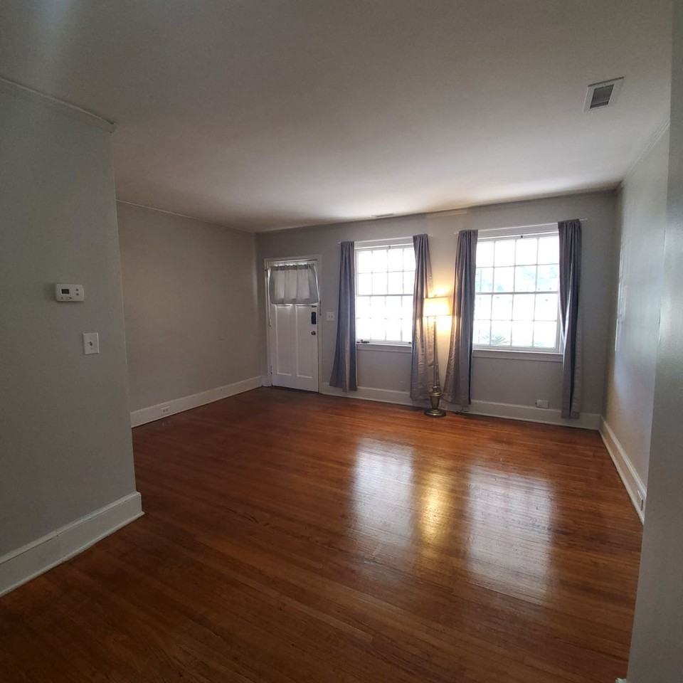 4547 Oxford Rd - Photo 5 of 19
