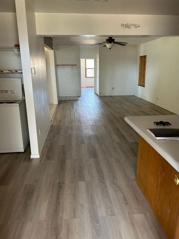 611 N Colorado Ave - Photo 2 of 7