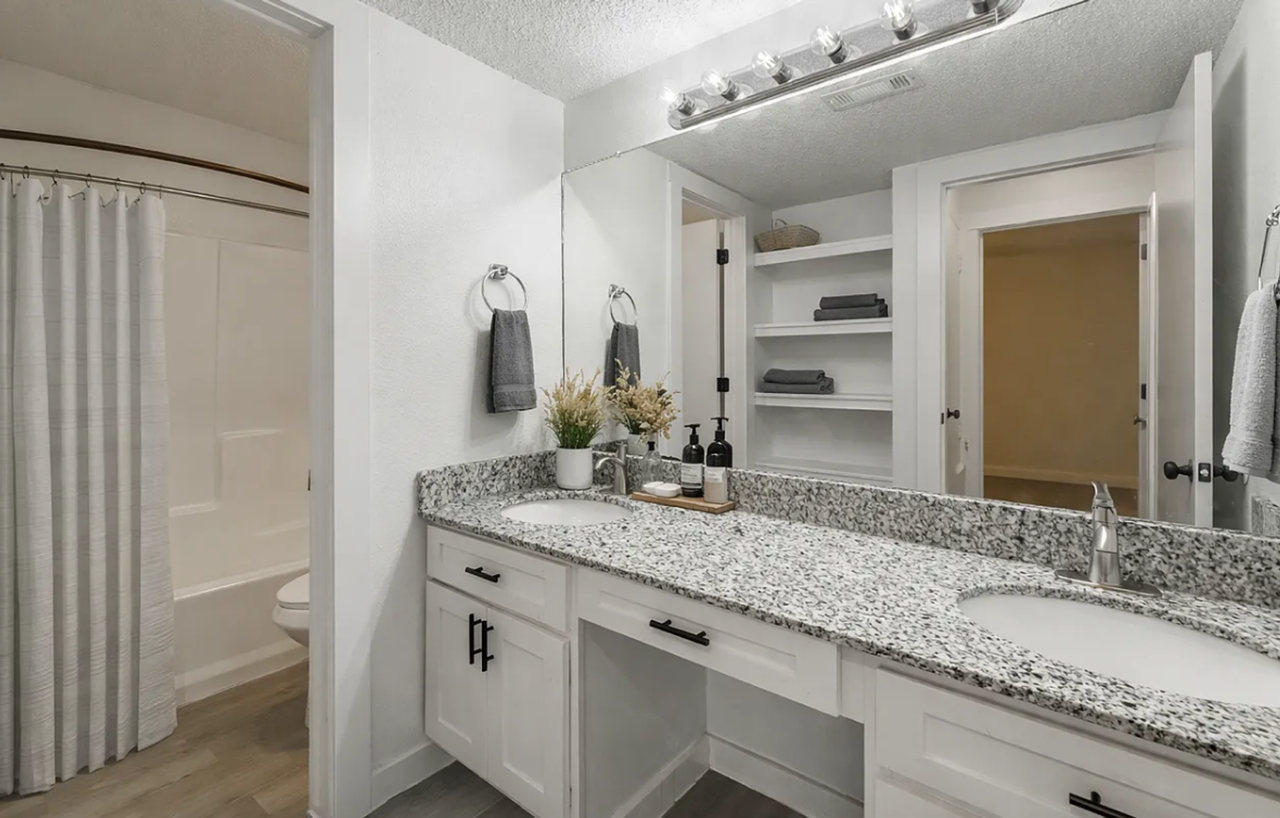 Black Oak Residences - Photo 4 of 6