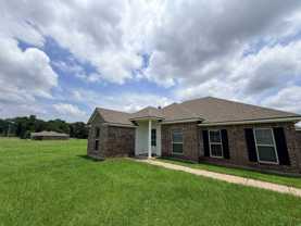 3520 3520 Windwood Circle - Photo 1 of 1