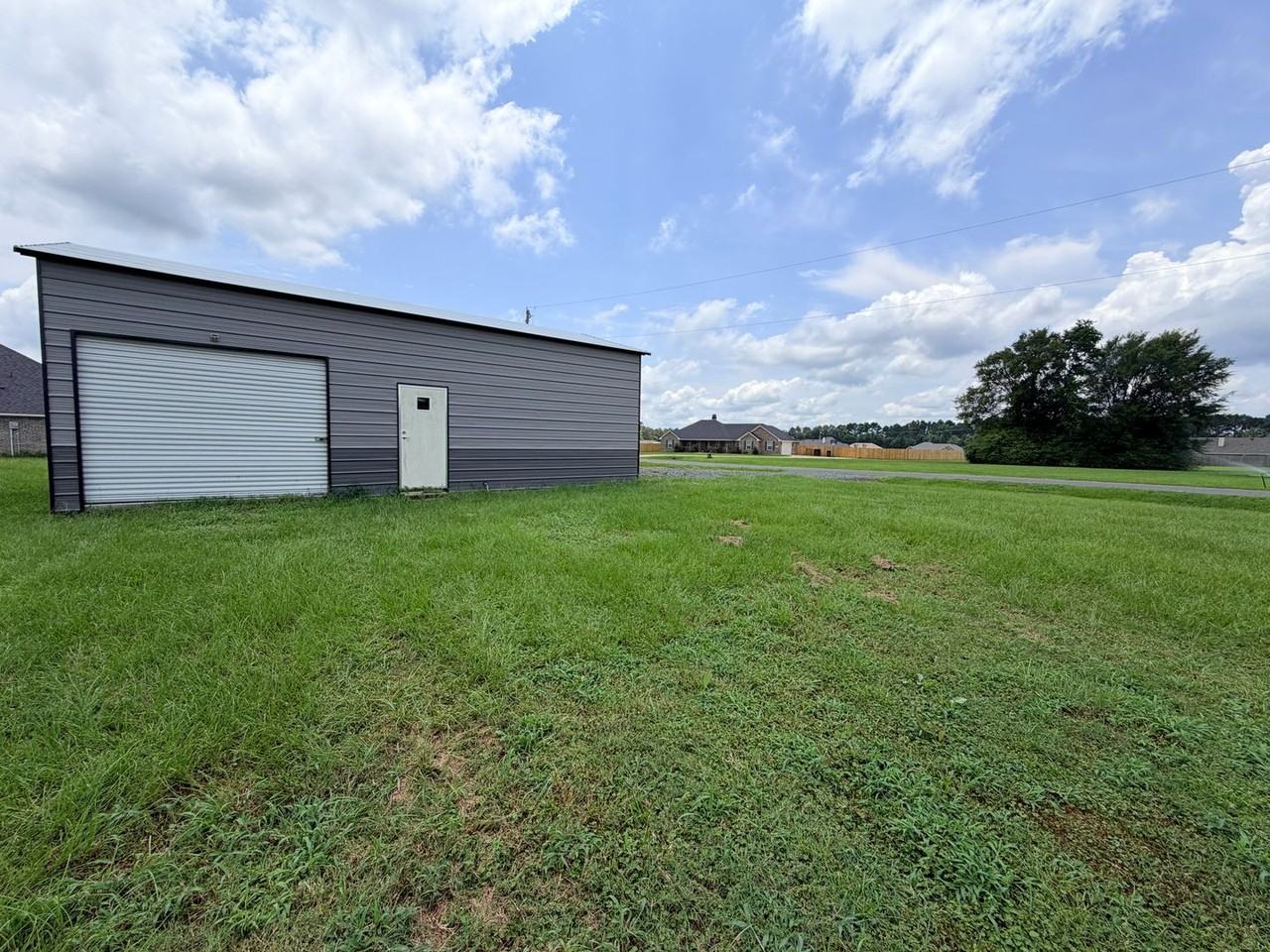 3520 3520 Windwood Circle - Photo 7 of 39