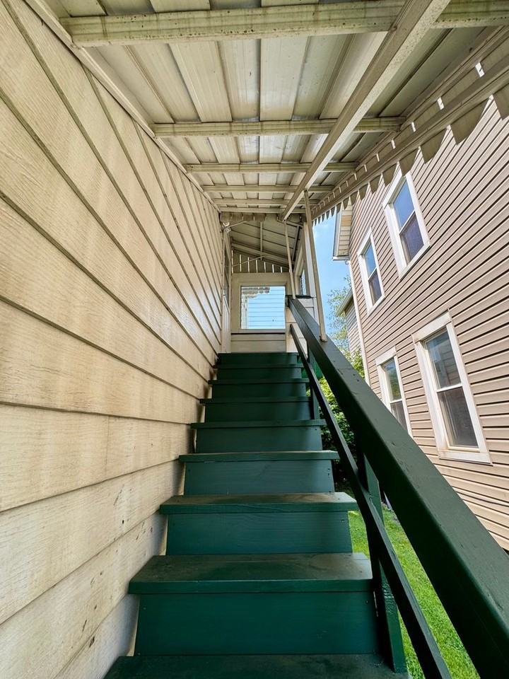 227 5th Ave - Photo 4 of 50