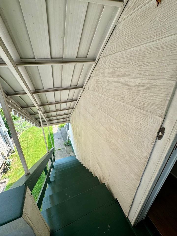 227 5th Ave - Photo 5 of 50
