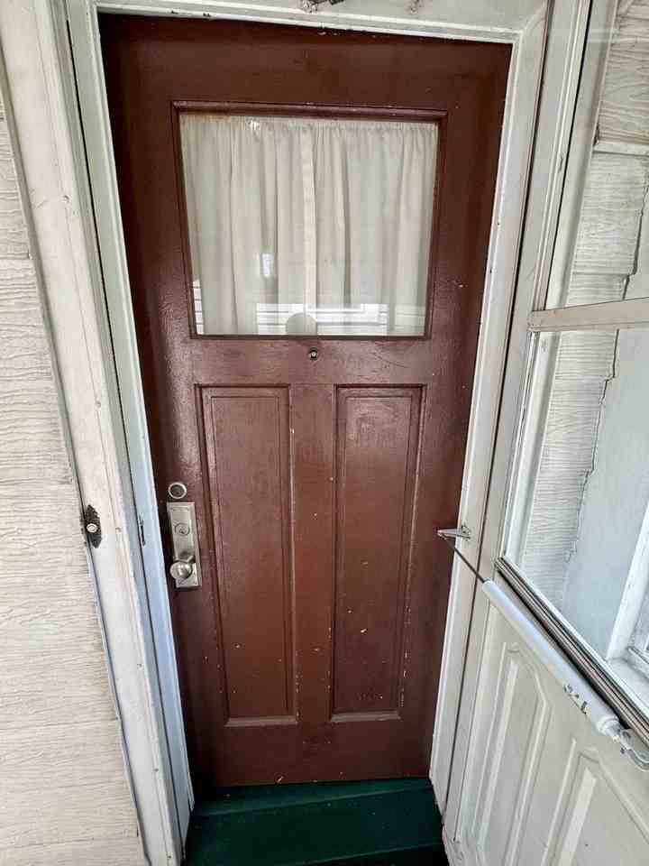 227 5th Ave - Photo 6 of 50