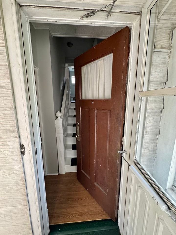 227 5th Ave - Photo 7 of 50
