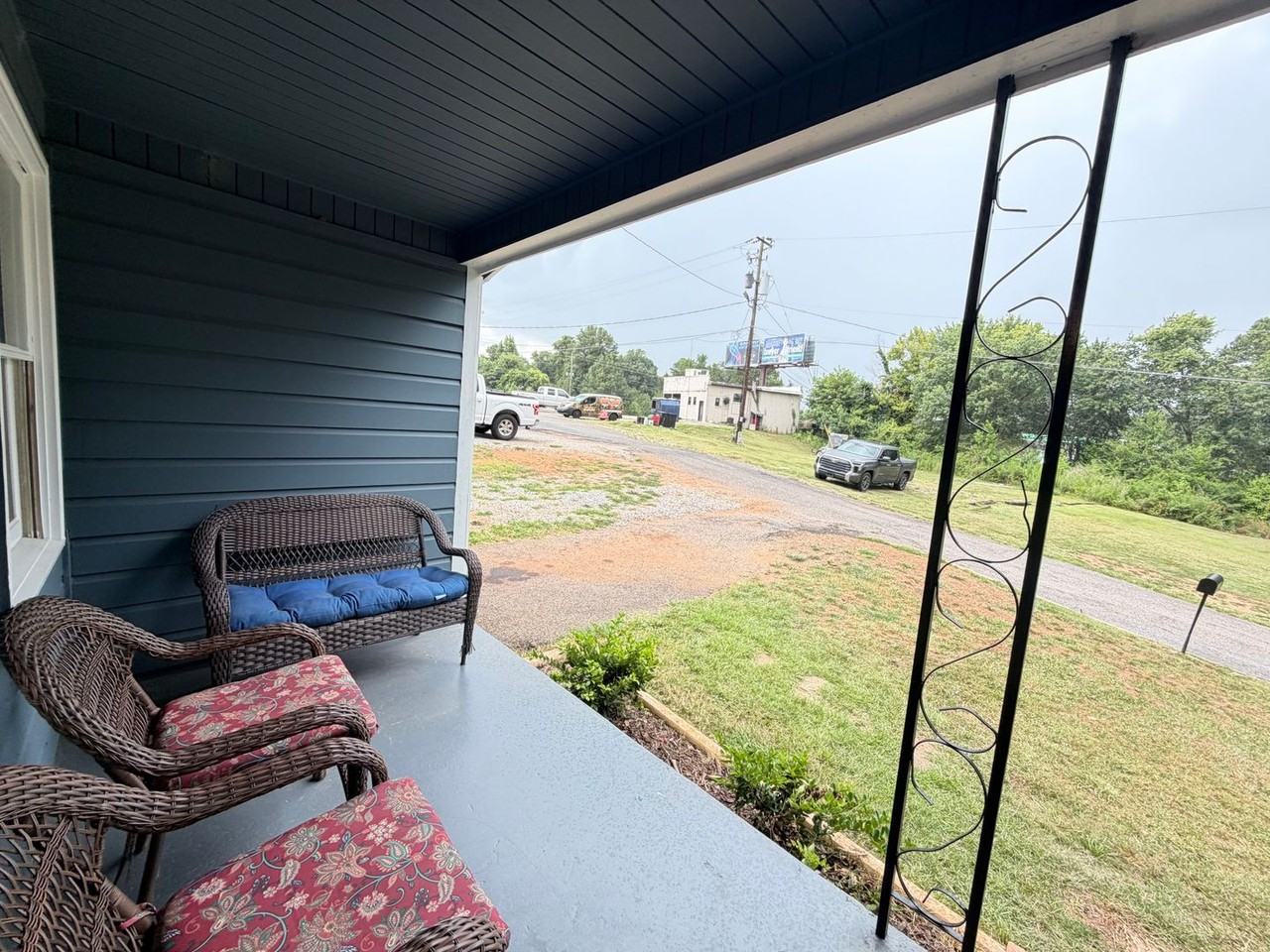 484 Macon Hwy - Photo 4 of 23