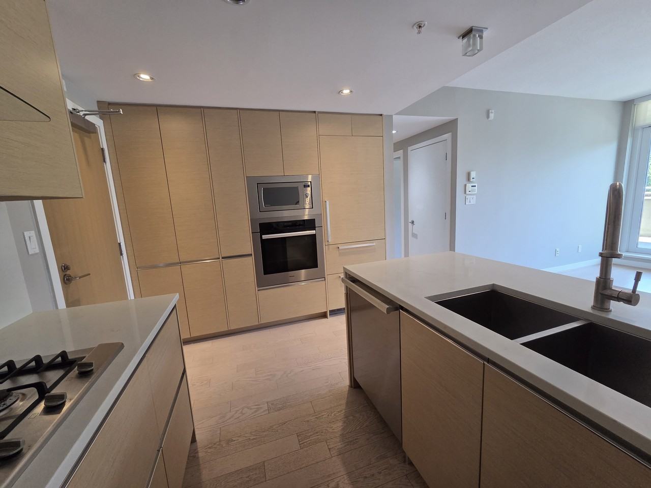 505 West 30th Avenue #606 - Photo 7 of 21