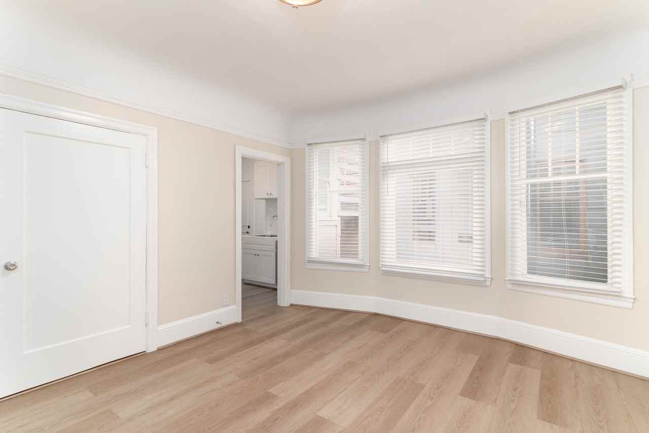 3150 Franklin - Photo 5 of 17