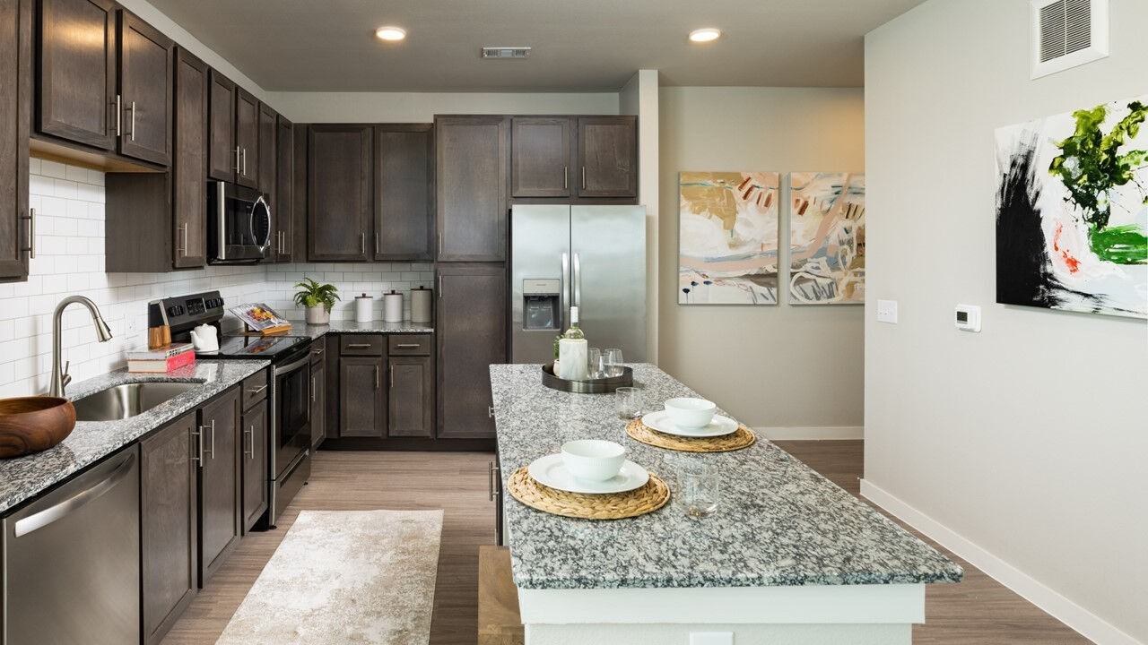 Allora Parkland - Photo 5 of 27