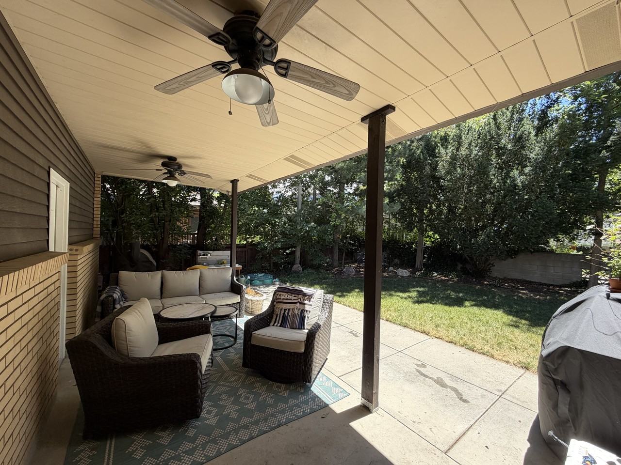 2480 Eastbourne Dr #1 - Photo 6 of 30