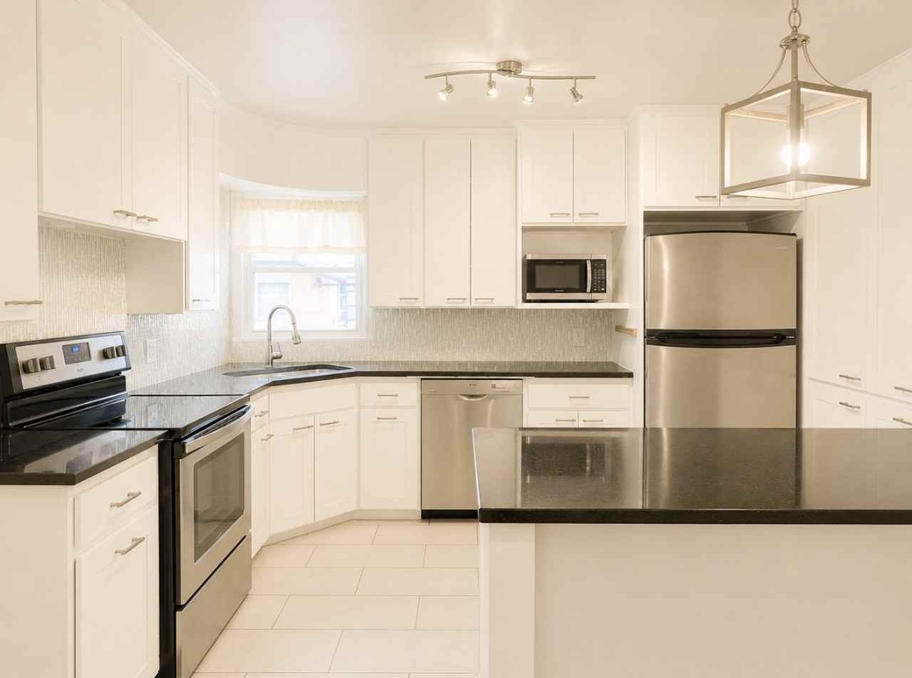 4713 N Harvey Pkwy #1 - Photo 5 of 28