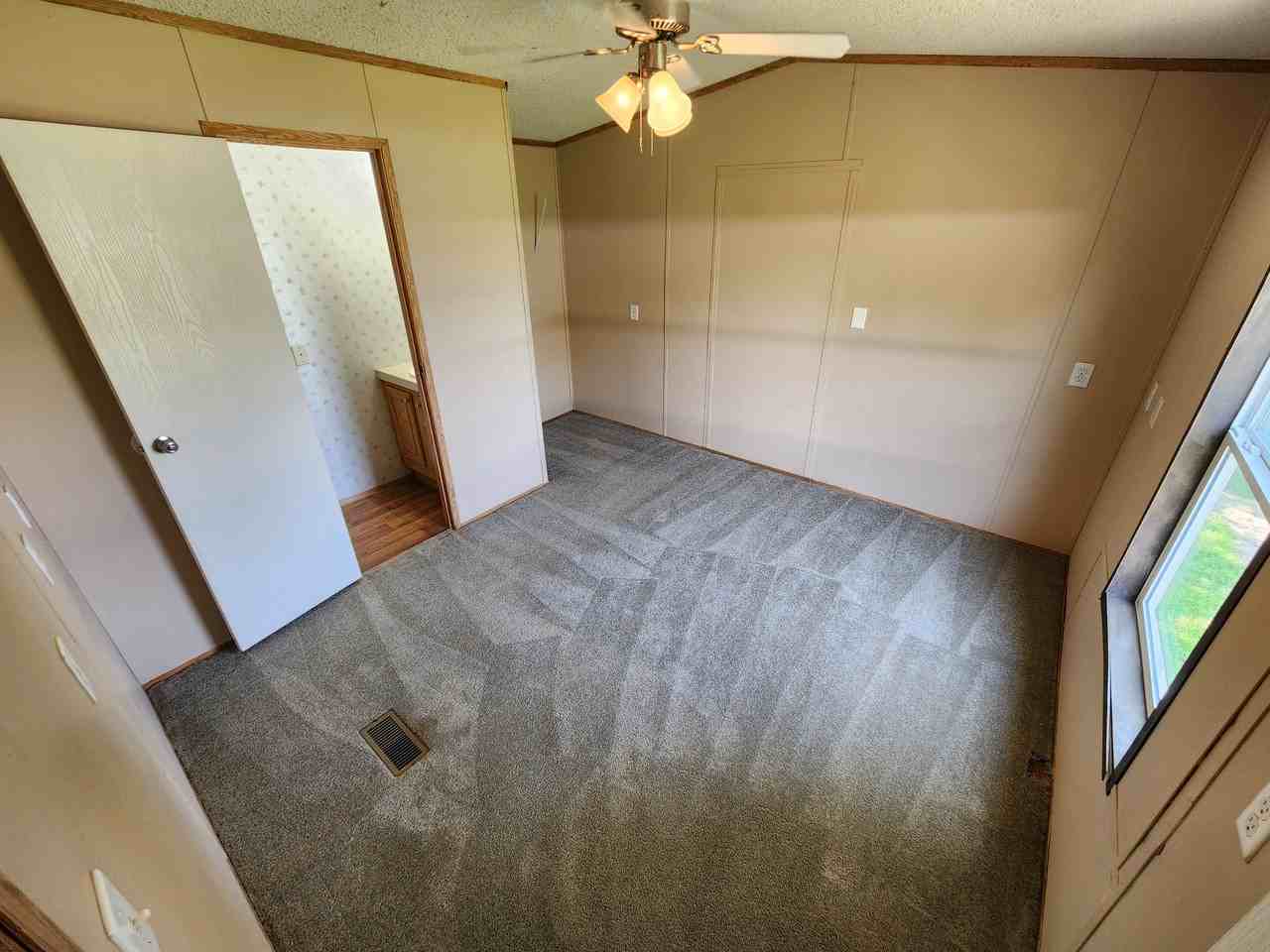 16349 County Road 1526Garden Oaks #1 - Photo 7 of 9