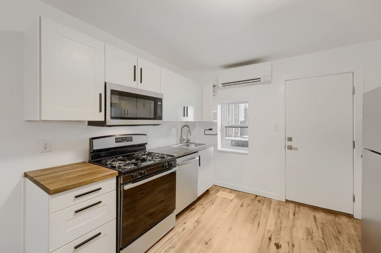 3549 N Williams St #1 - Photo 5 of 18