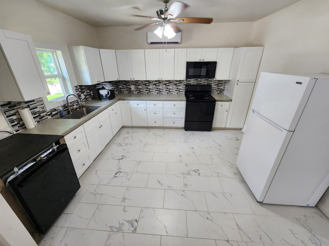 1114 S Stockton St #1 - Photo 4 of 12