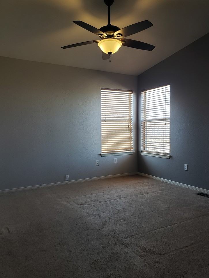 3721 Agate St #1 - Photo 3 of 49