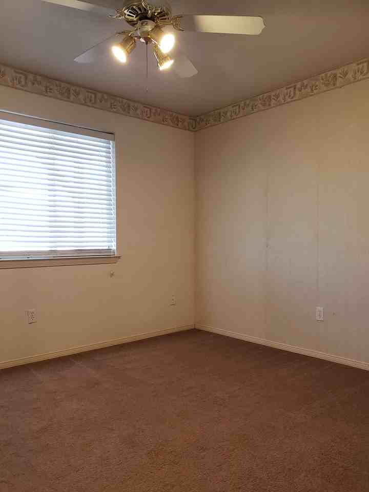 3721 Agate St #1 - Photo 5 of 49
