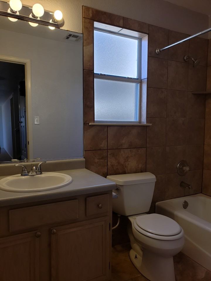 3721 Agate St #1 - Photo 7 of 49
