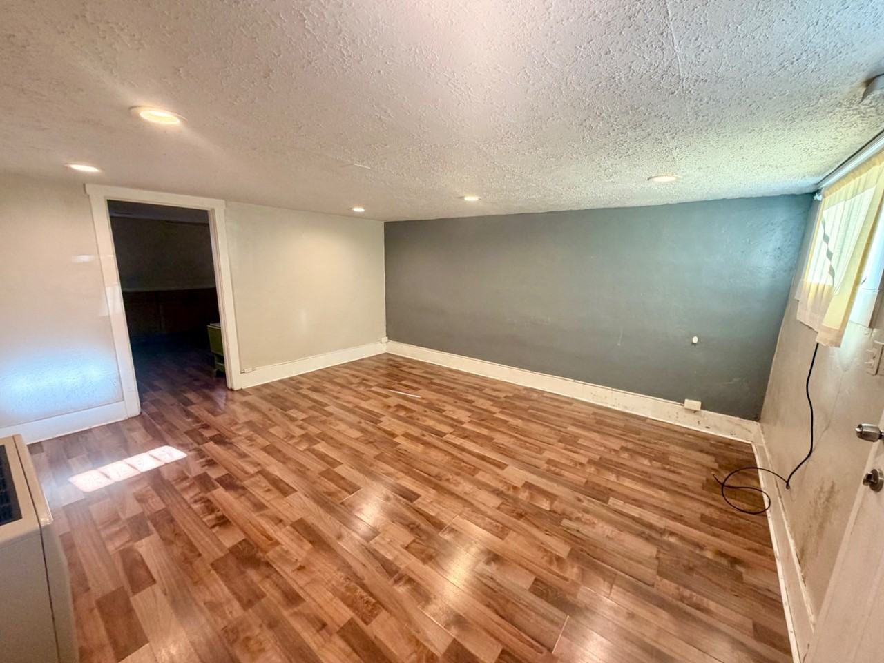 172 E 300 N - Photo 3 of 10