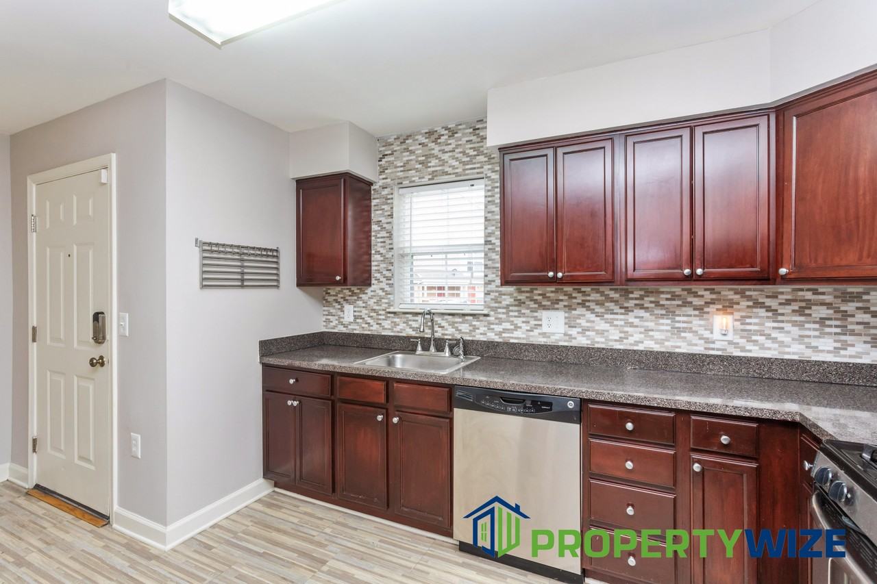 4128 Orchard Ridge Blvd #1 - Photo 3 of 32