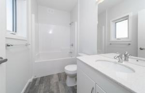 83 Eastfield Crt - Photo 4 of 12