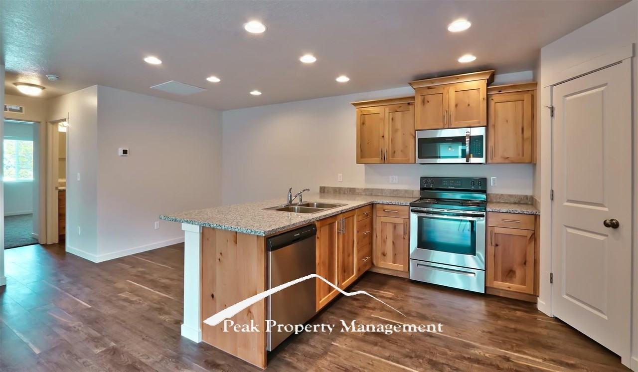 16564 N Franklin Blvd #16564 - Photo 5 of 17