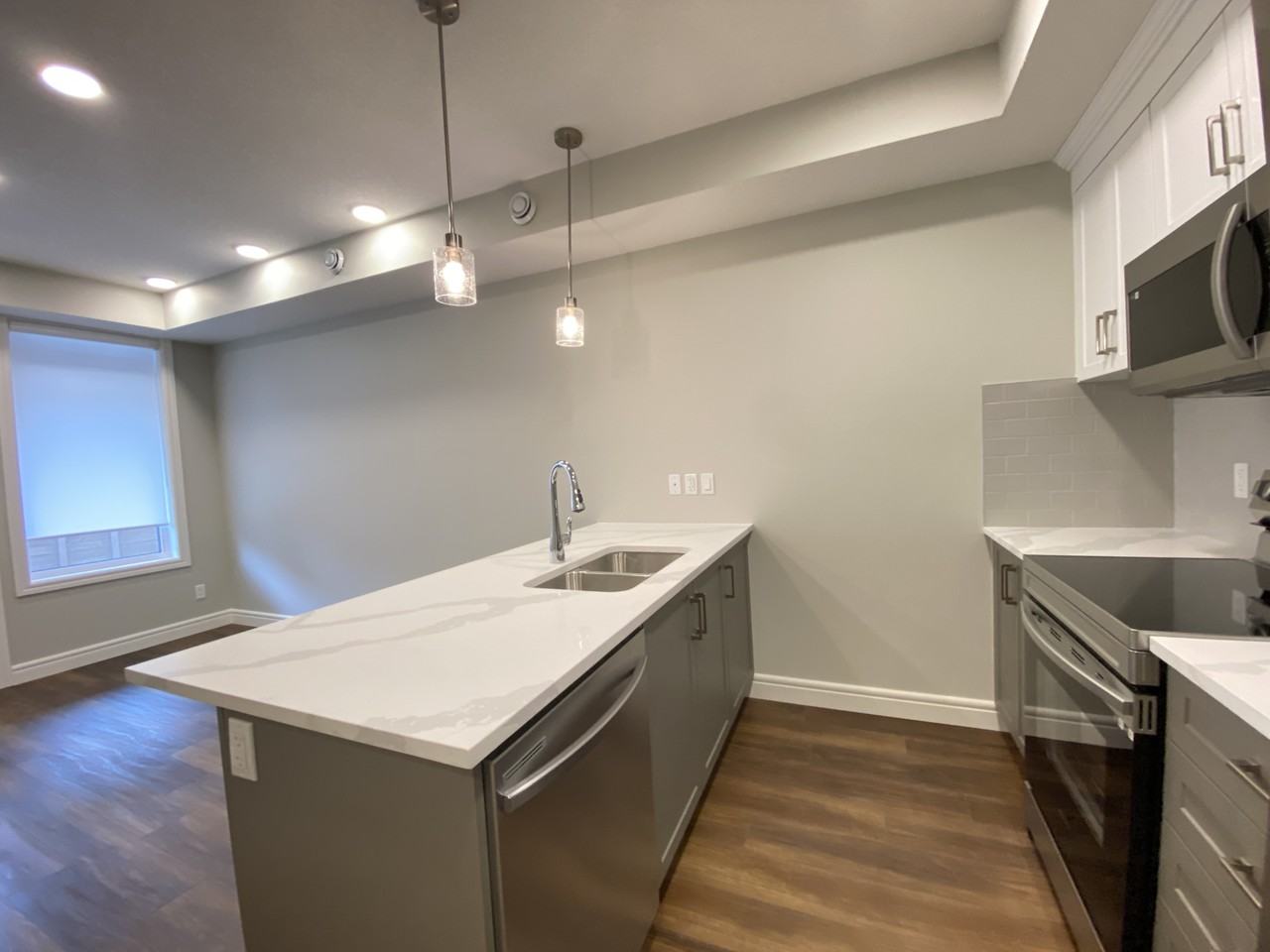 406, 10060 46 Street Northeast #1 - Photo 2 of 11