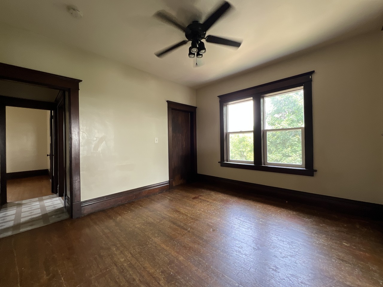 809 W 8th St #1-2 - Photo 5 of 11