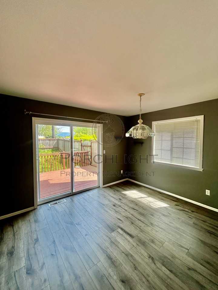 804 E Maberry Dr #1 - Photo 5 of 25