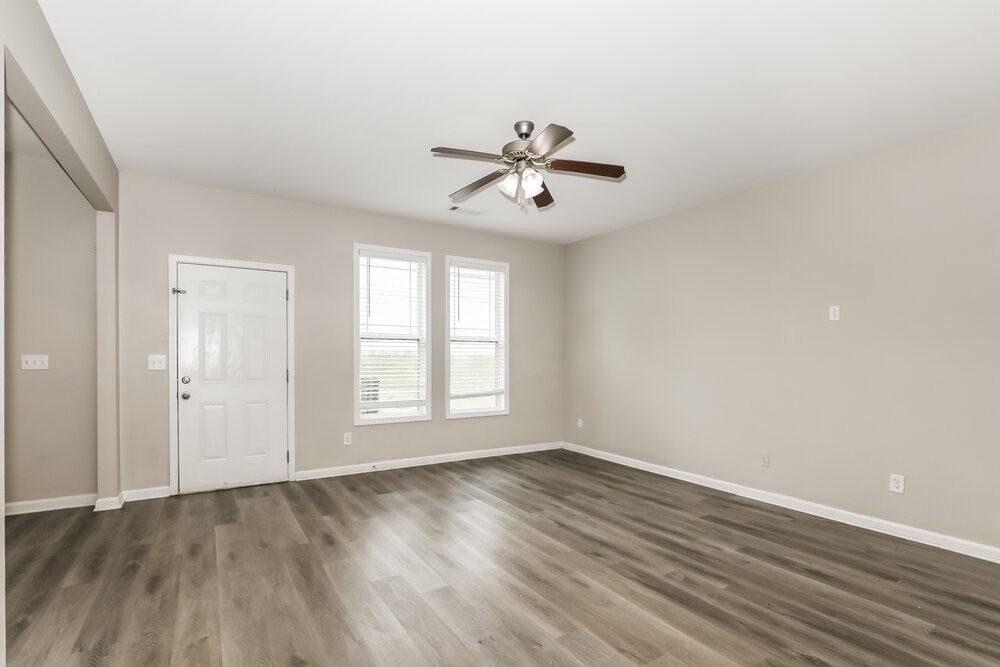 1456 Arbor Place Dr - Photo 4 of 17