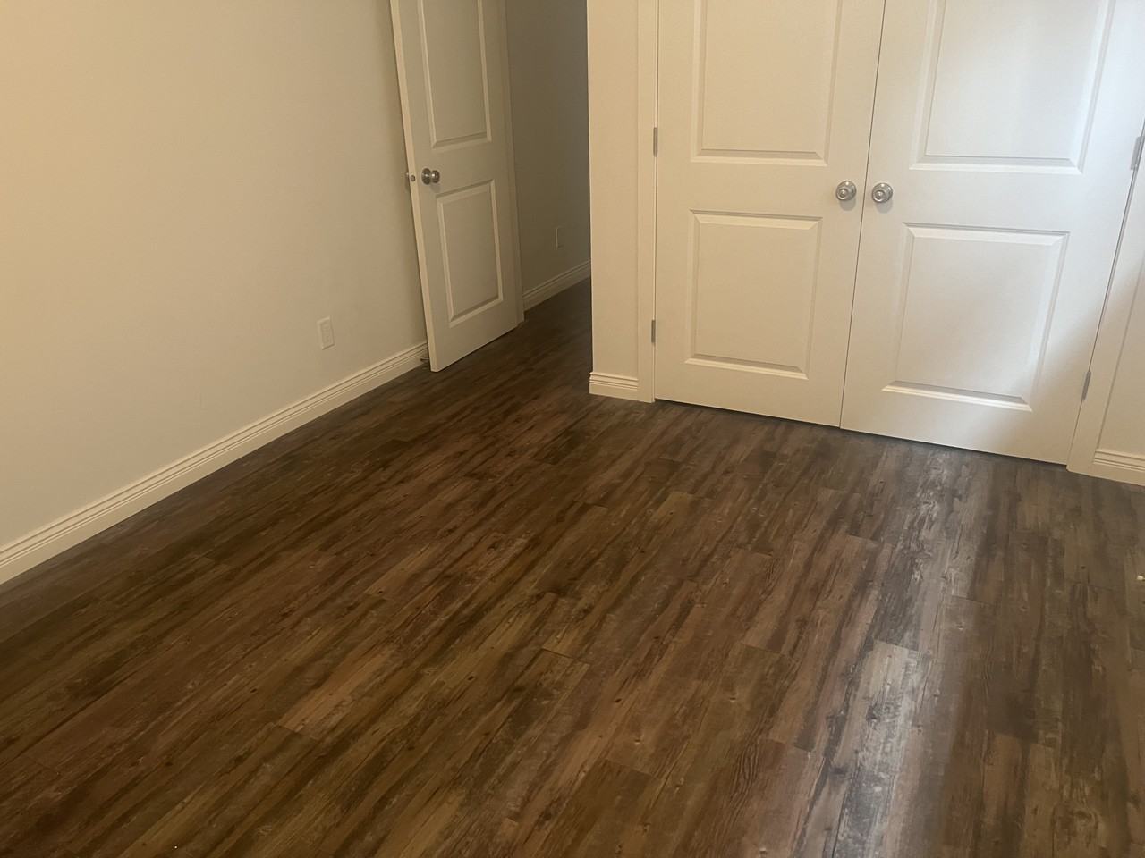 2629 6th Ave E - Photo 5 of 9