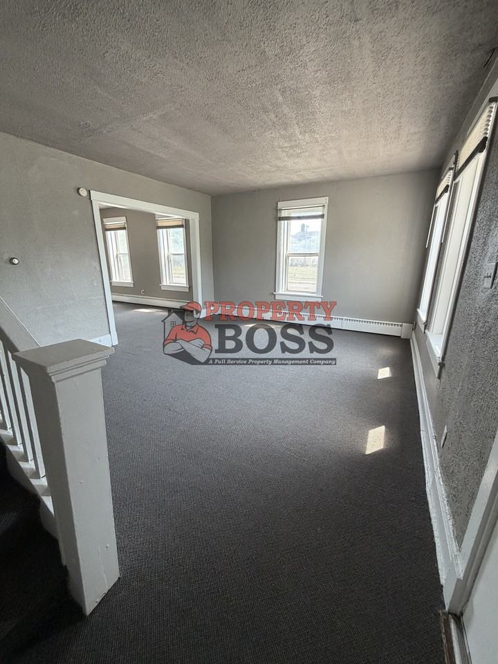 546 E 7th Ave #1 - Photo 3 of 11