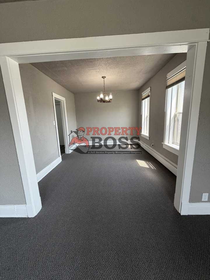 546 E 7th Ave #1 - Photo 4 of 11