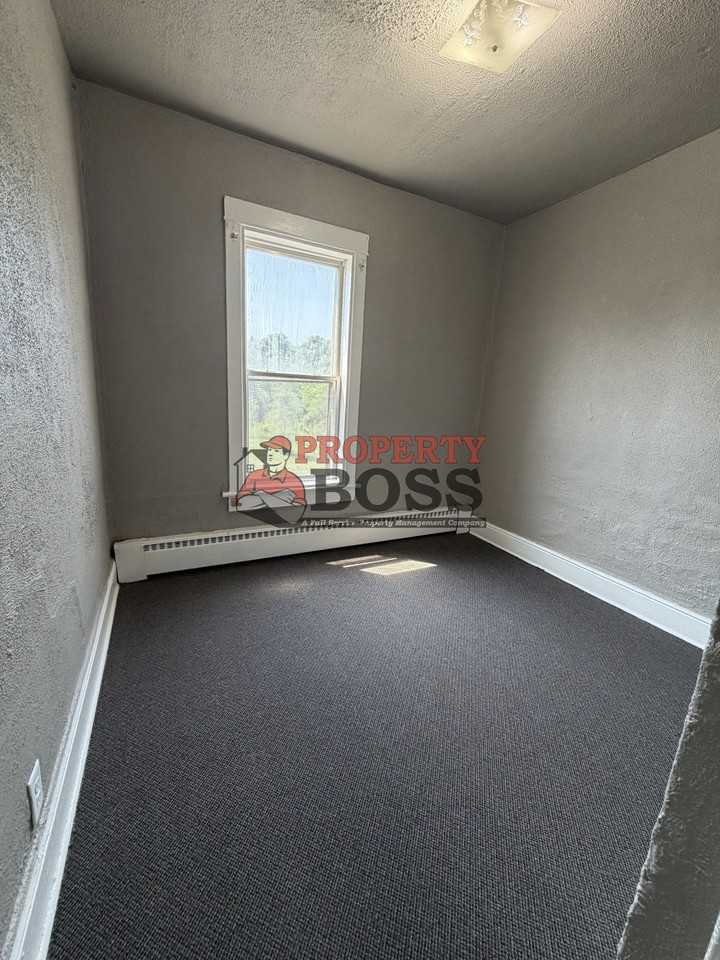 546 E 7th Ave #1 - Photo 7 of 11