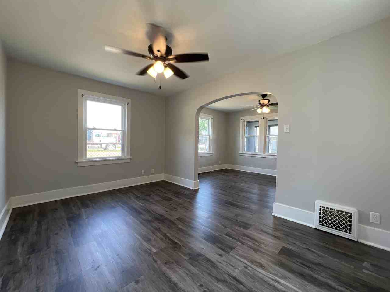 1227 Elm St #1 - Photo 5 of 15