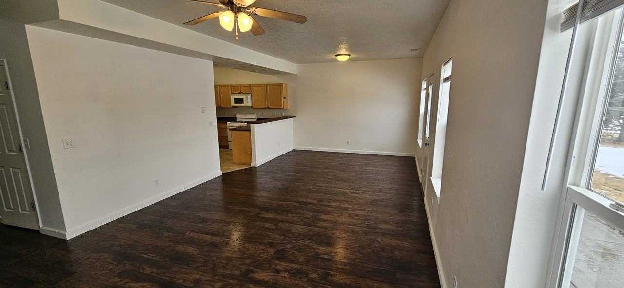 402 Par Ave #1 - Photo 3 of 37