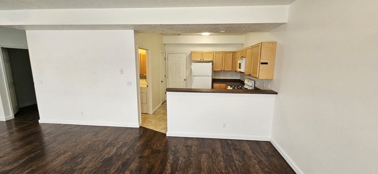 402 Par Ave #1 - Photo 7 of 37