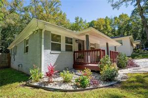 featured image of 3052 Browns Mill Rd Se