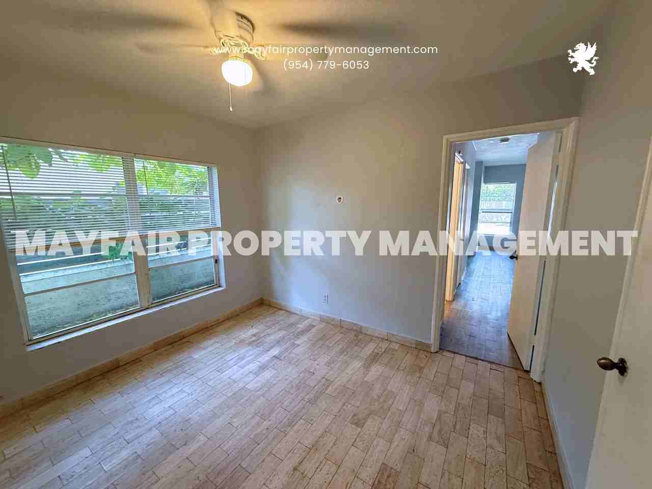 643 Ne 17th Ter #4 - Photo 5 of 16