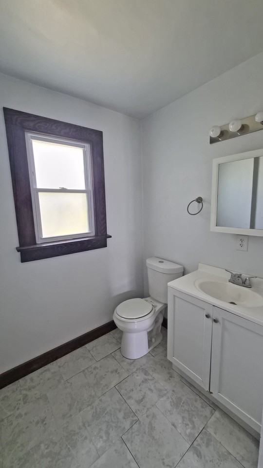 1204 Salt Springs Rd #4 - Photo 7 of 11