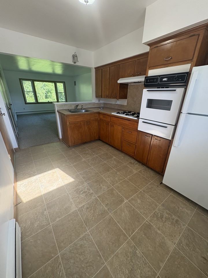 108 Brewer Dr #5 - Photo 6 of 22