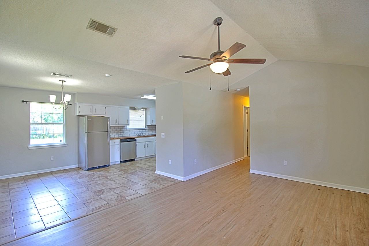 218 Sheila Dr #1 - Photo 3 of 28