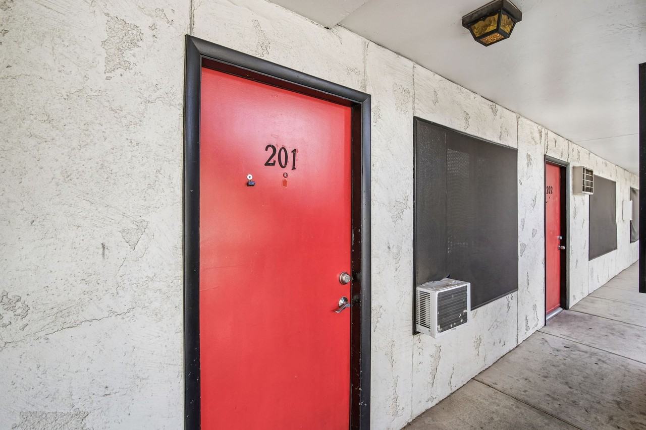 Monte Vista Commons - Photo 4 of 42