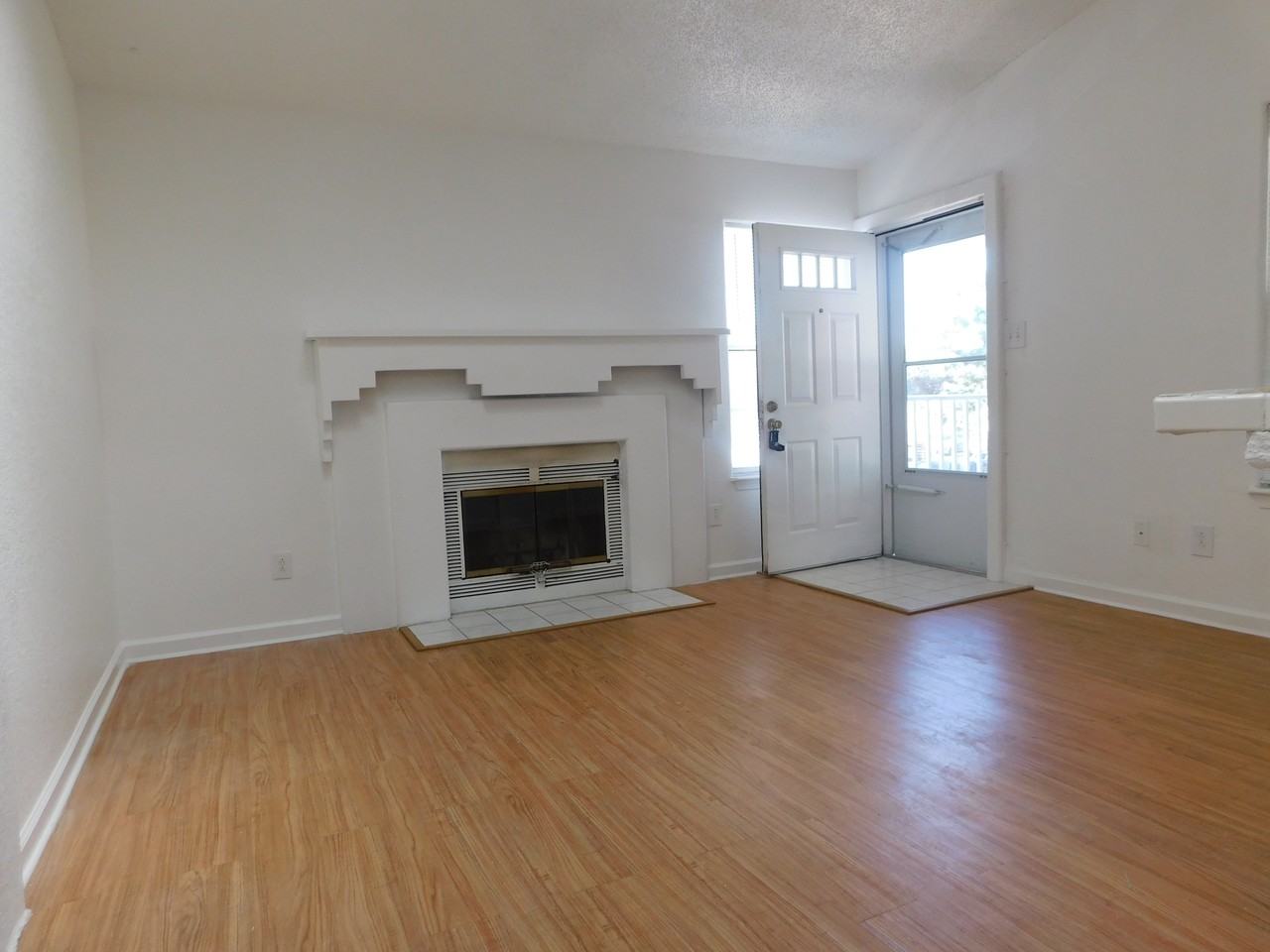 603 Spirit Ct #1 - Photo 5 of 19