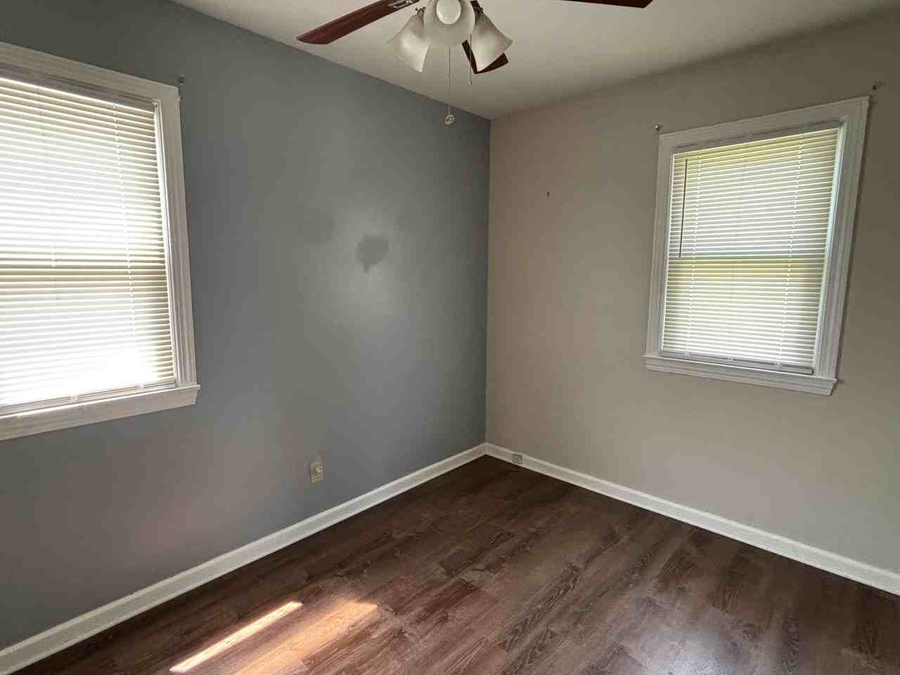 1548 Thalia Ave #1 - Photo 4 of 10